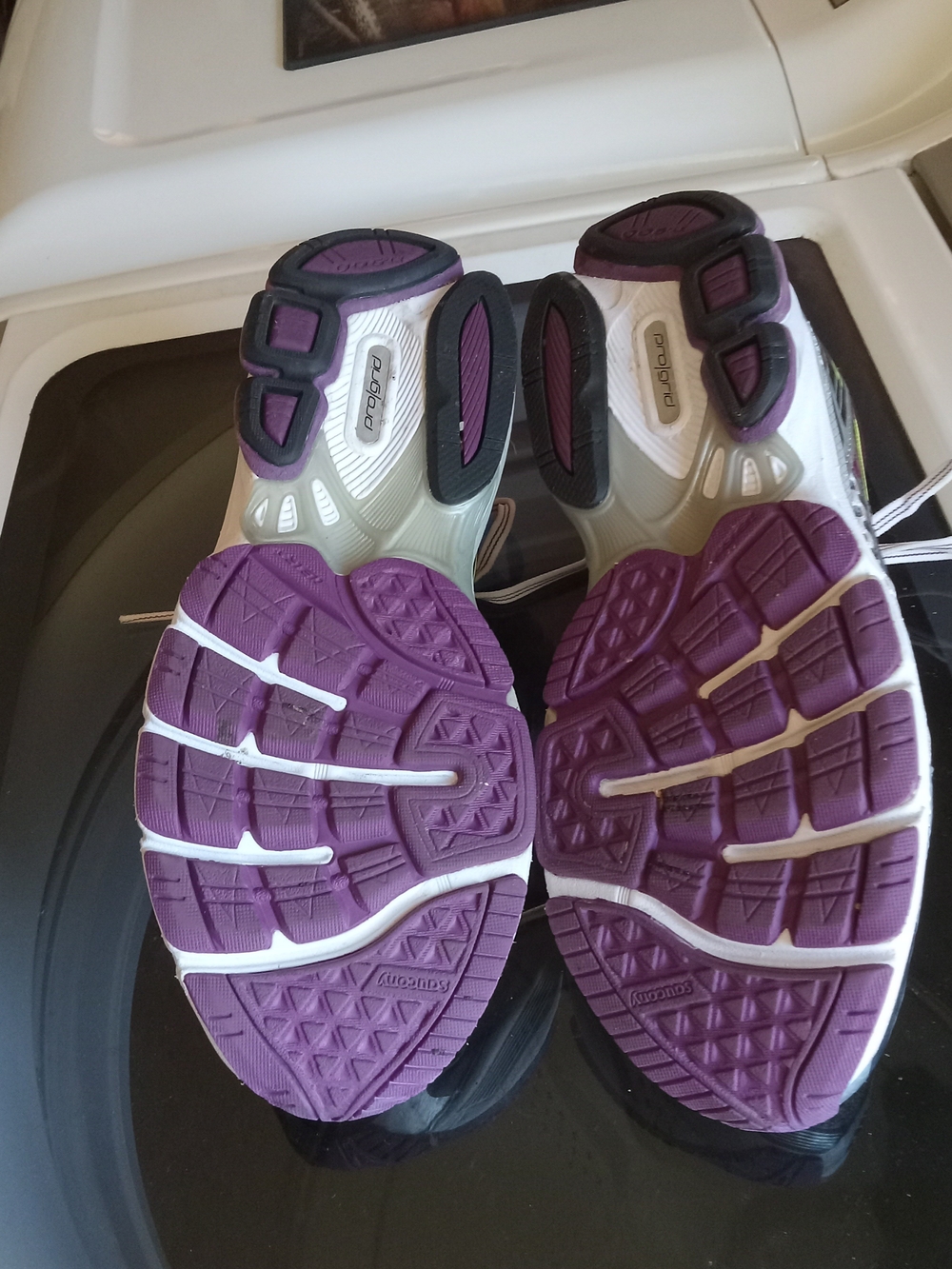 Saucony Women’s White & Purple Running Shoes - Picture 5 of 7